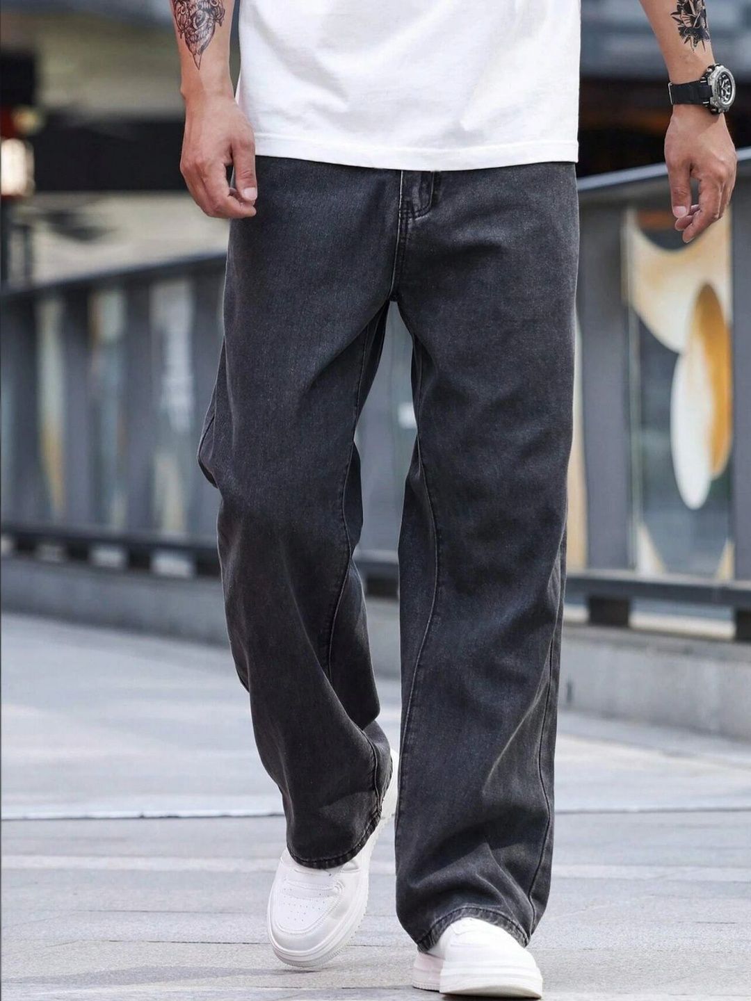 Veltick Men Mid-Rise Light Fade Jeans-image-13