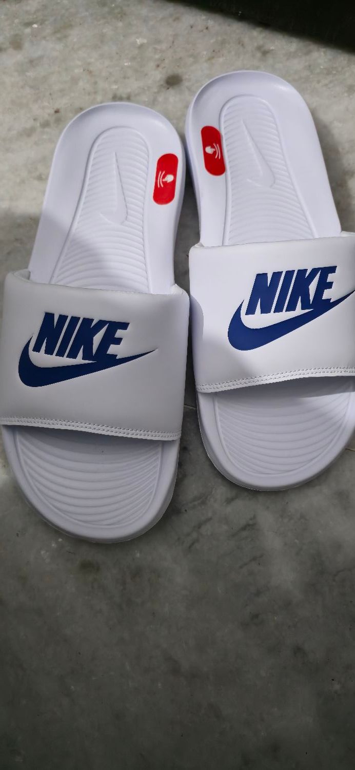 sports direct nike flip flops