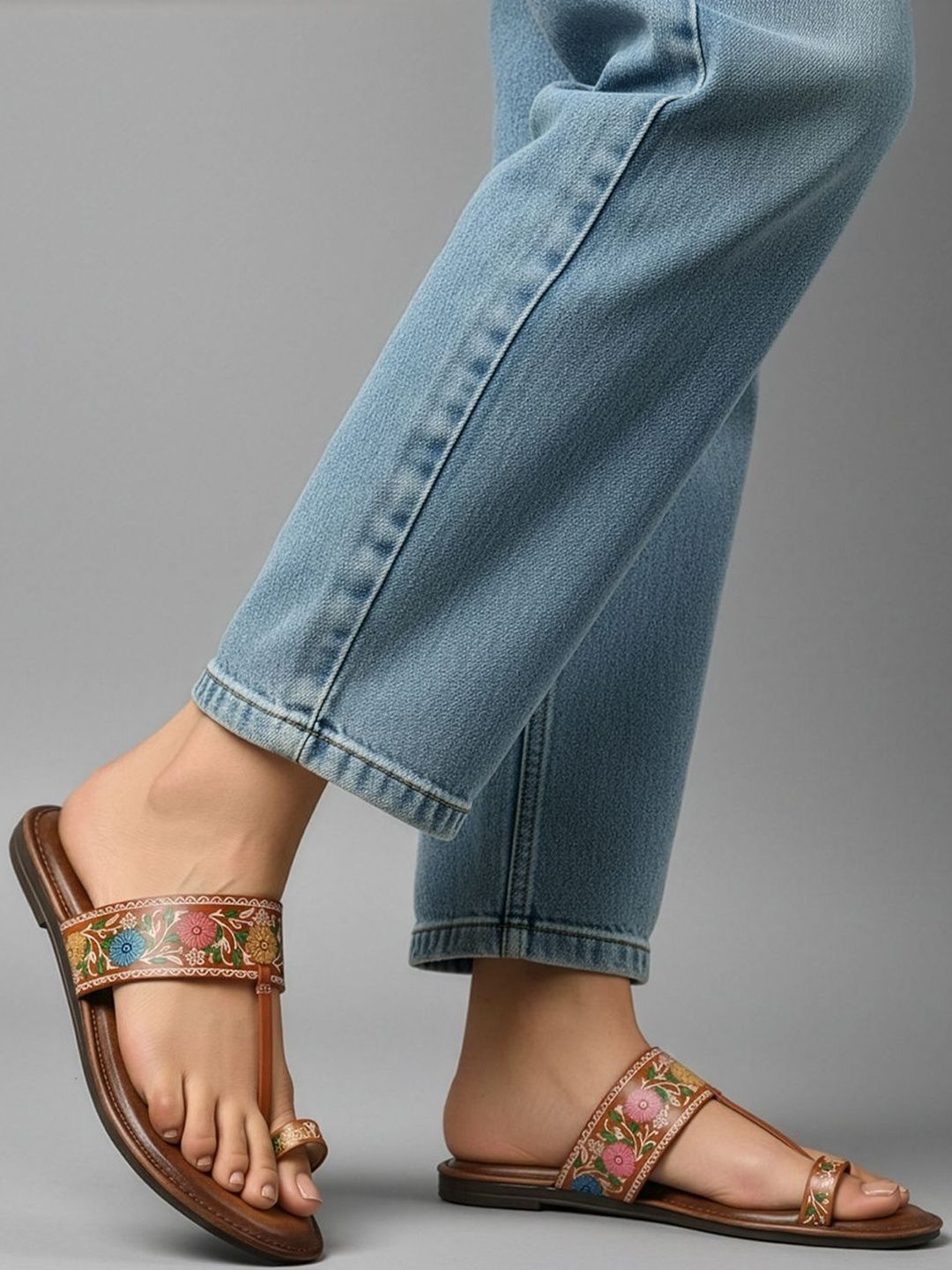 CHINRAAG Women Open Toe Flats with Buckles