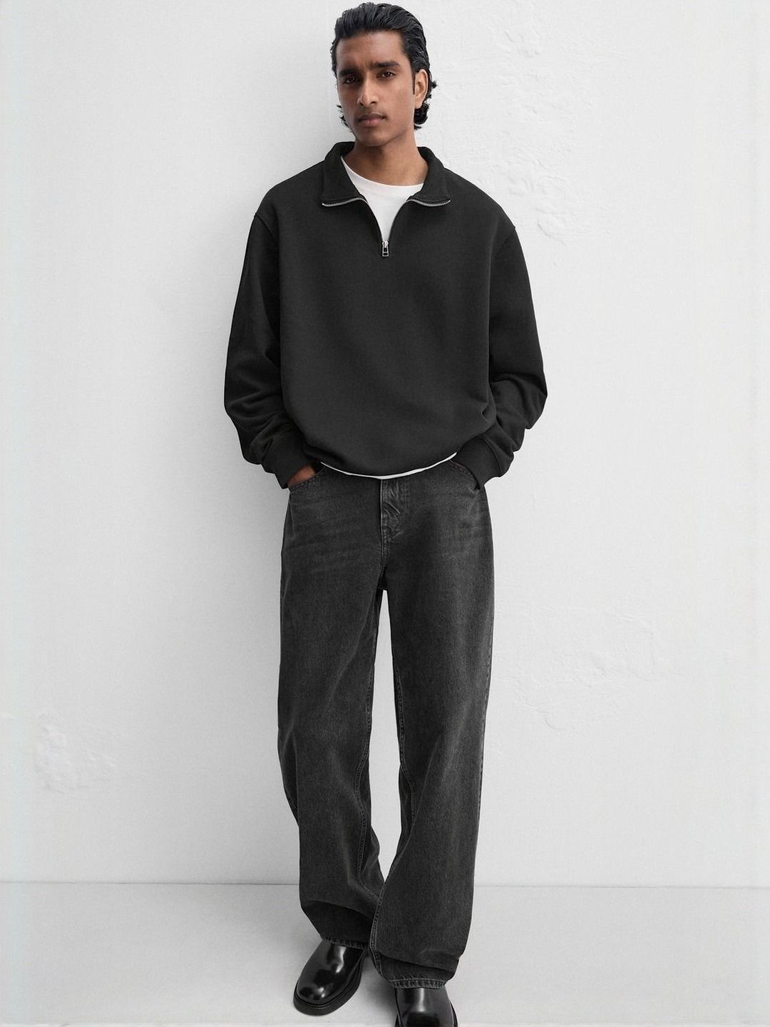 Kotty Men Solid Black Half-Zip Sweatshirt-picture-33
