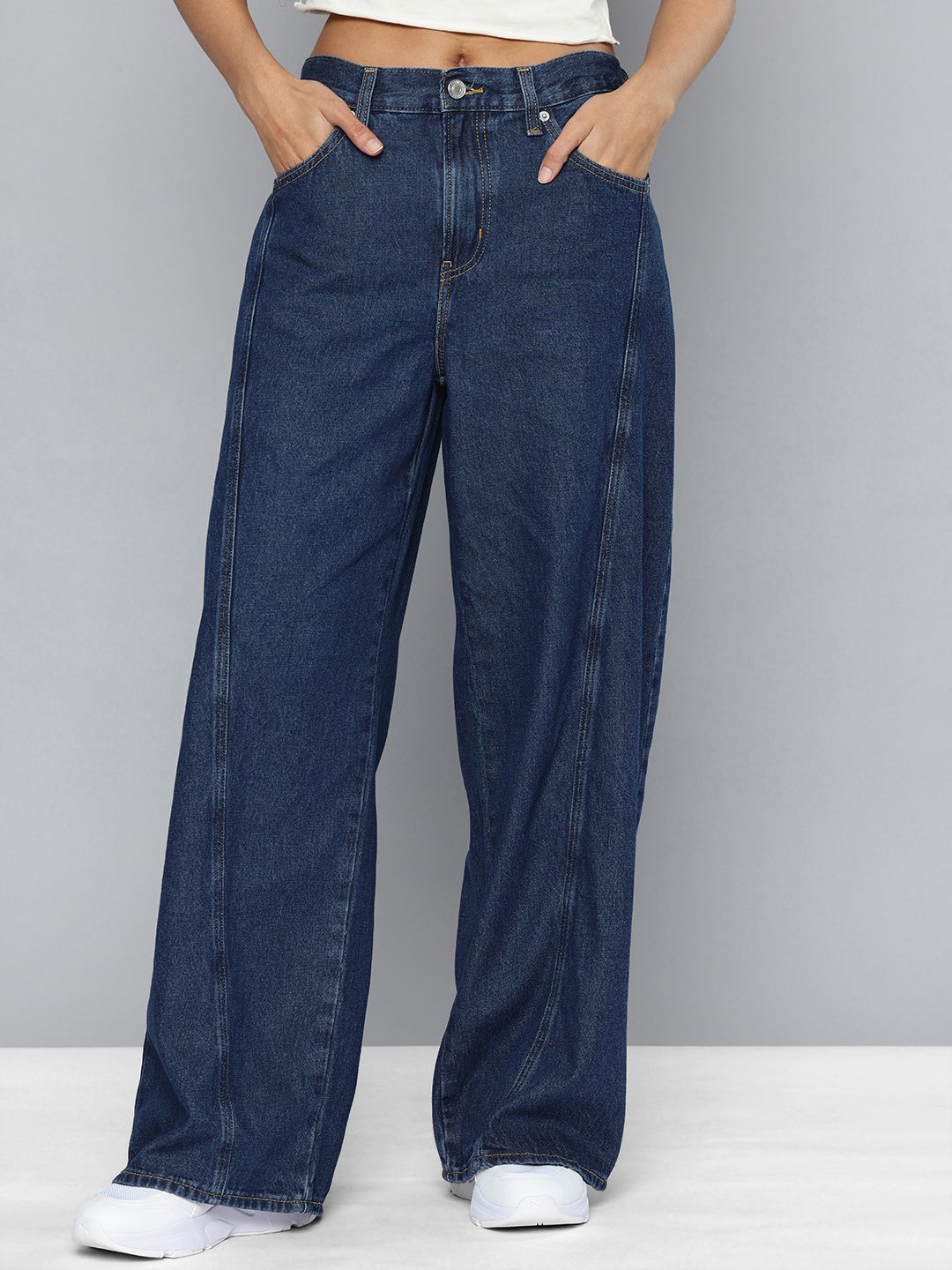 Levis Women Pure Cotton Relaxed Fit Jeans-picture-15