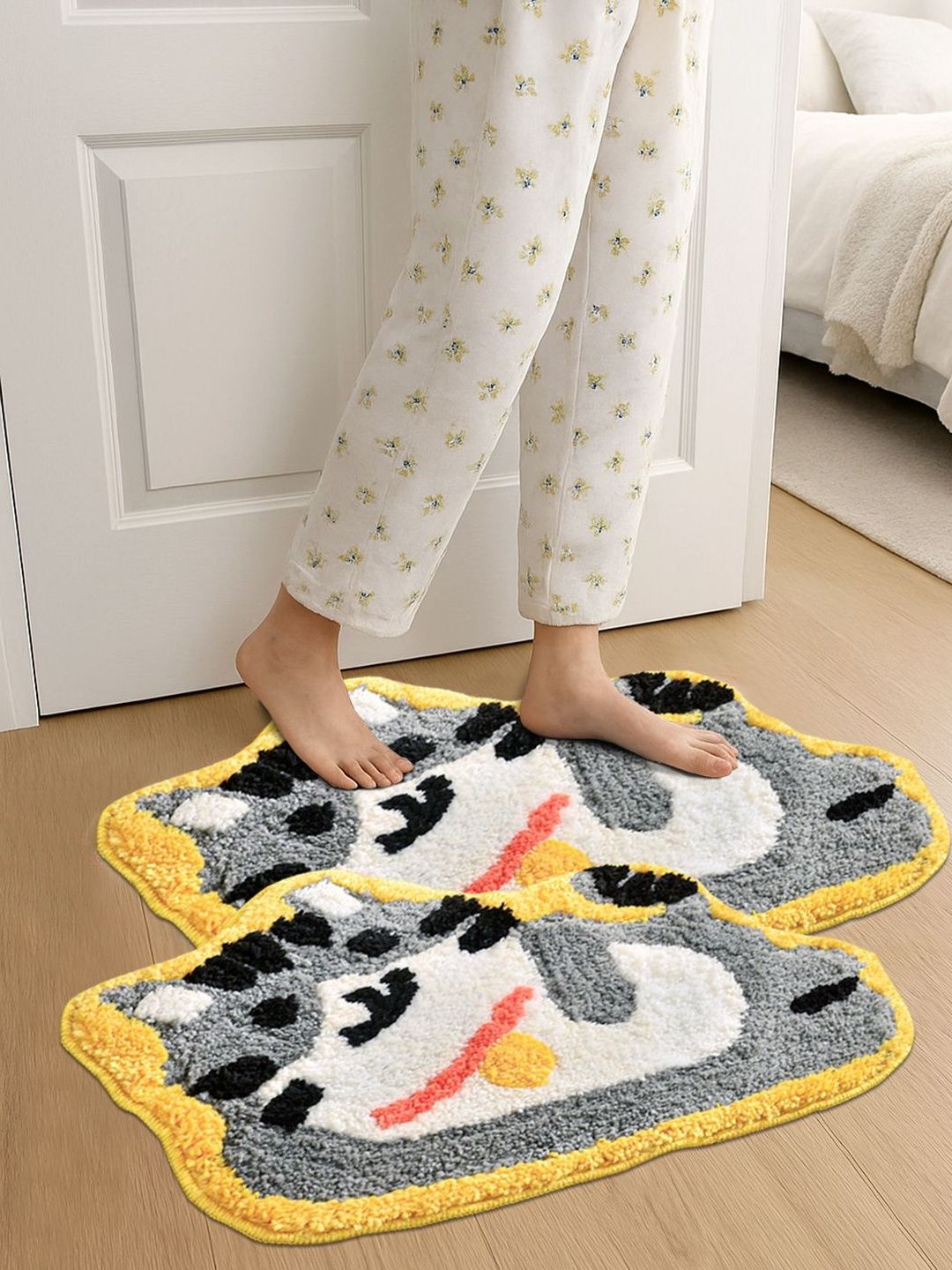 Myntra Elegant Homes Set Of 2 White & Grey Self-Design Anti-Skid Doormat-image-11