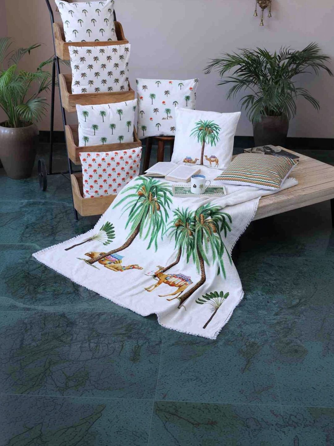 Sangria 8 Pieces White & Green Printed Square Cushions With Throw-image-7