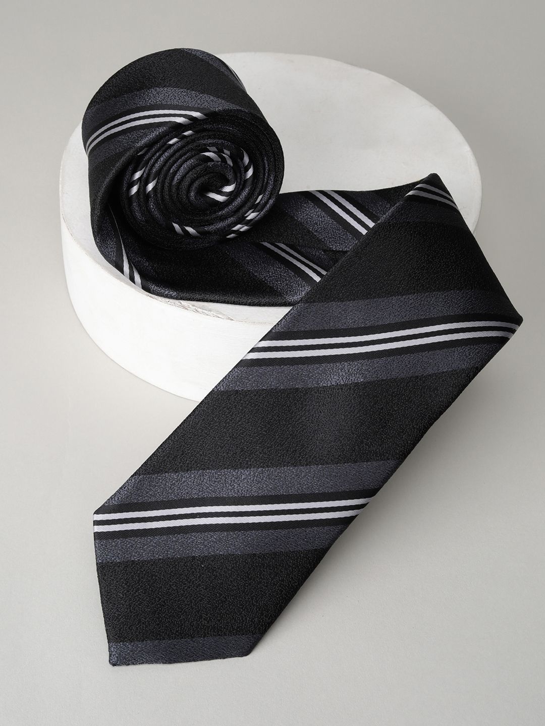 Van Heusen Men Striped Fashion-picture-31