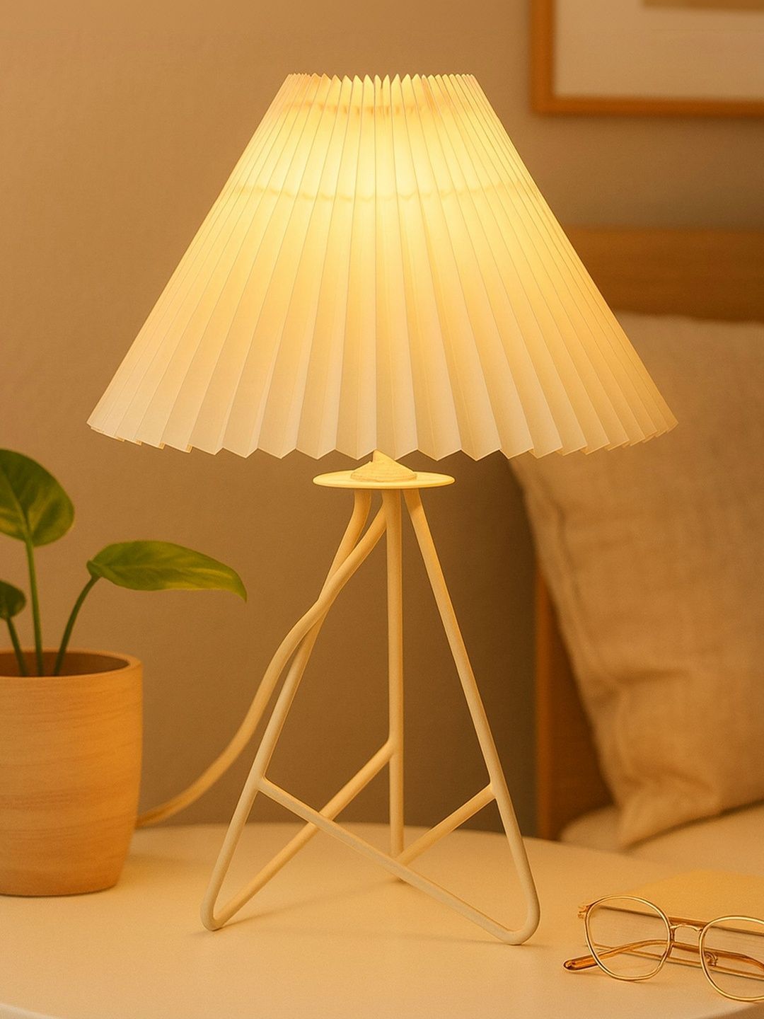 Glowhere Off White Textured Metal Contemporary Frusturical Shaped Table Lamp-image-49