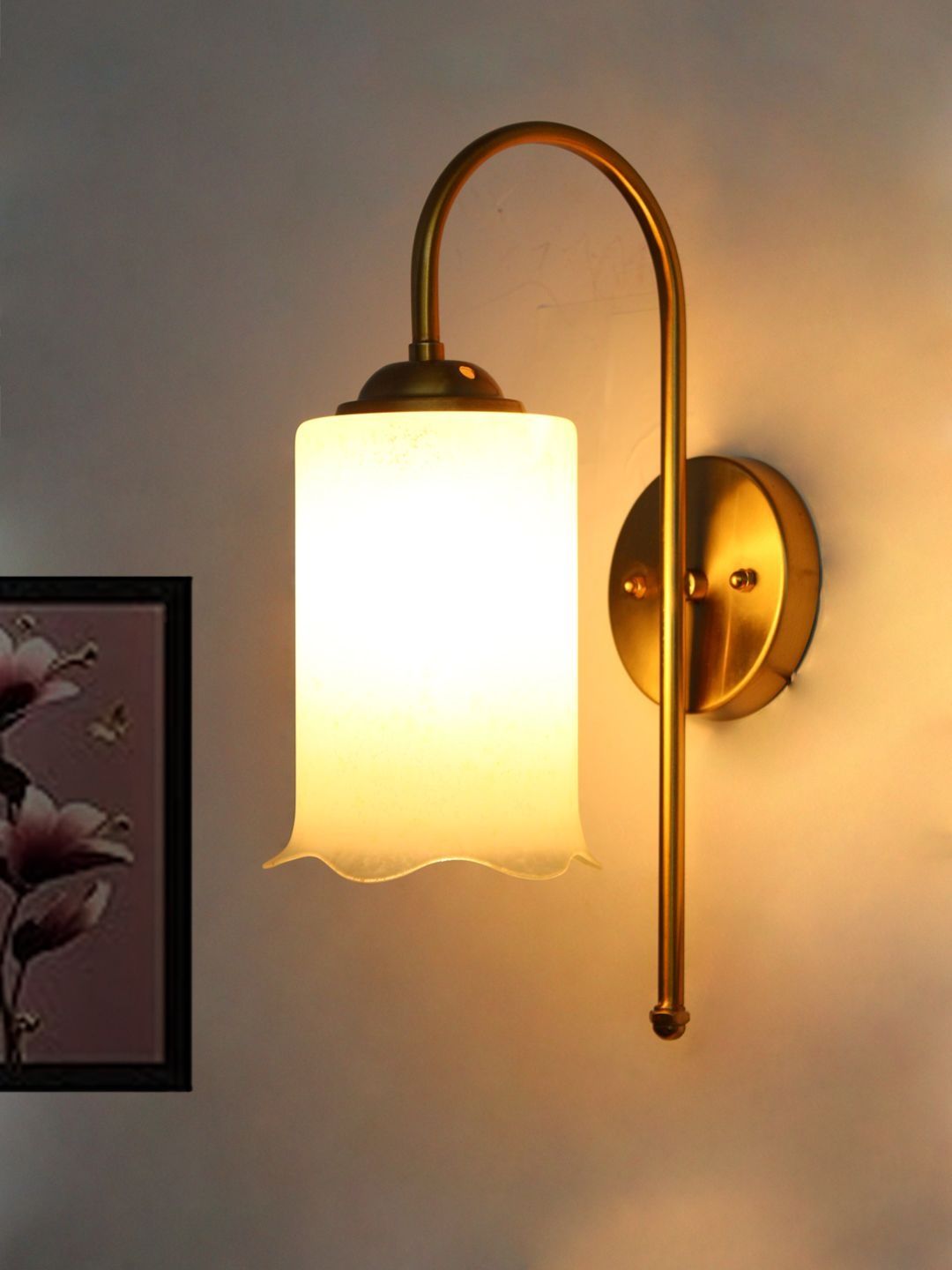 SHREE KALA HOME DECOR Gold-Toned Iron Traditional Abstract Shaped Shaped Wall Lamp-picture-51
