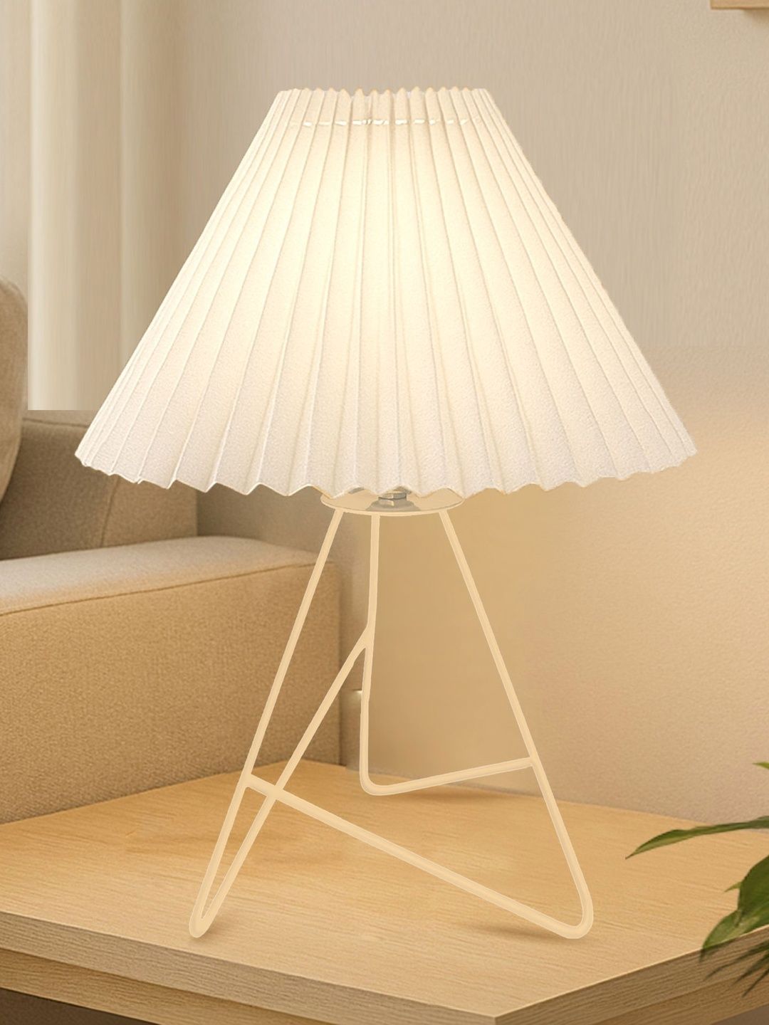 Glowhere White Textured Metal Contemporary Frusturical Shaped Table Lamp-picture-44