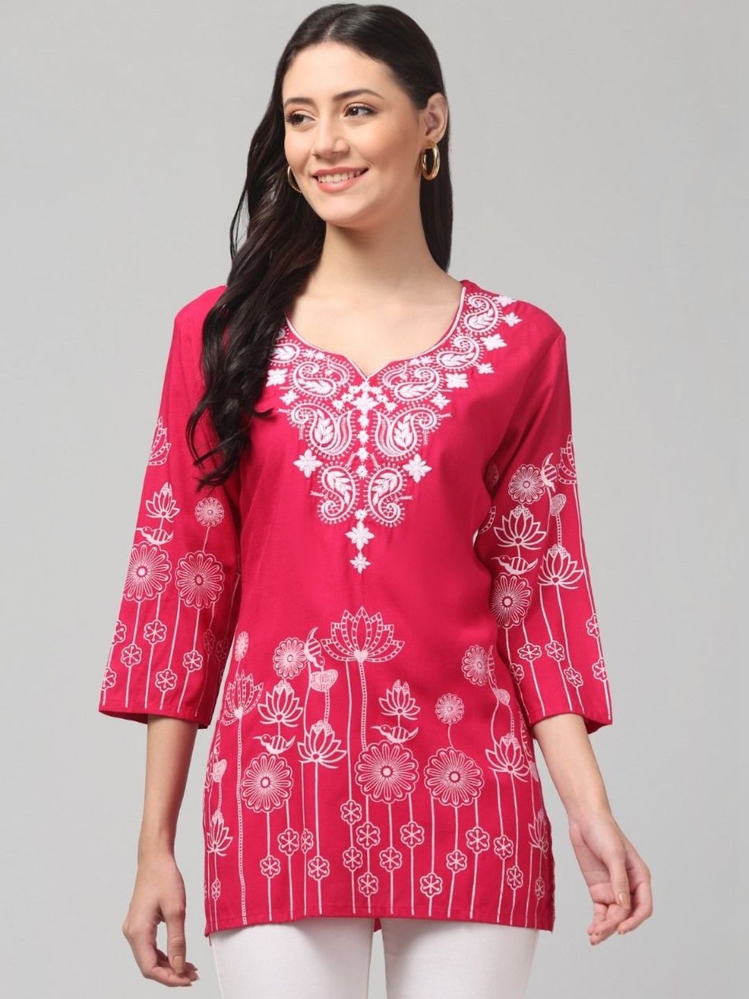 SYNTHIFY Ethnic Motifs Embroidered V-Neck Thread Work Thread Work Kurti-picture-0
