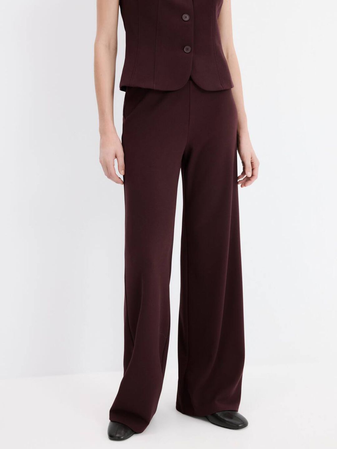 MANGO Women Low-Rise Formal Trousers deal from myntra MANGO Women Low-Rise Formal Trousers deal from myntra