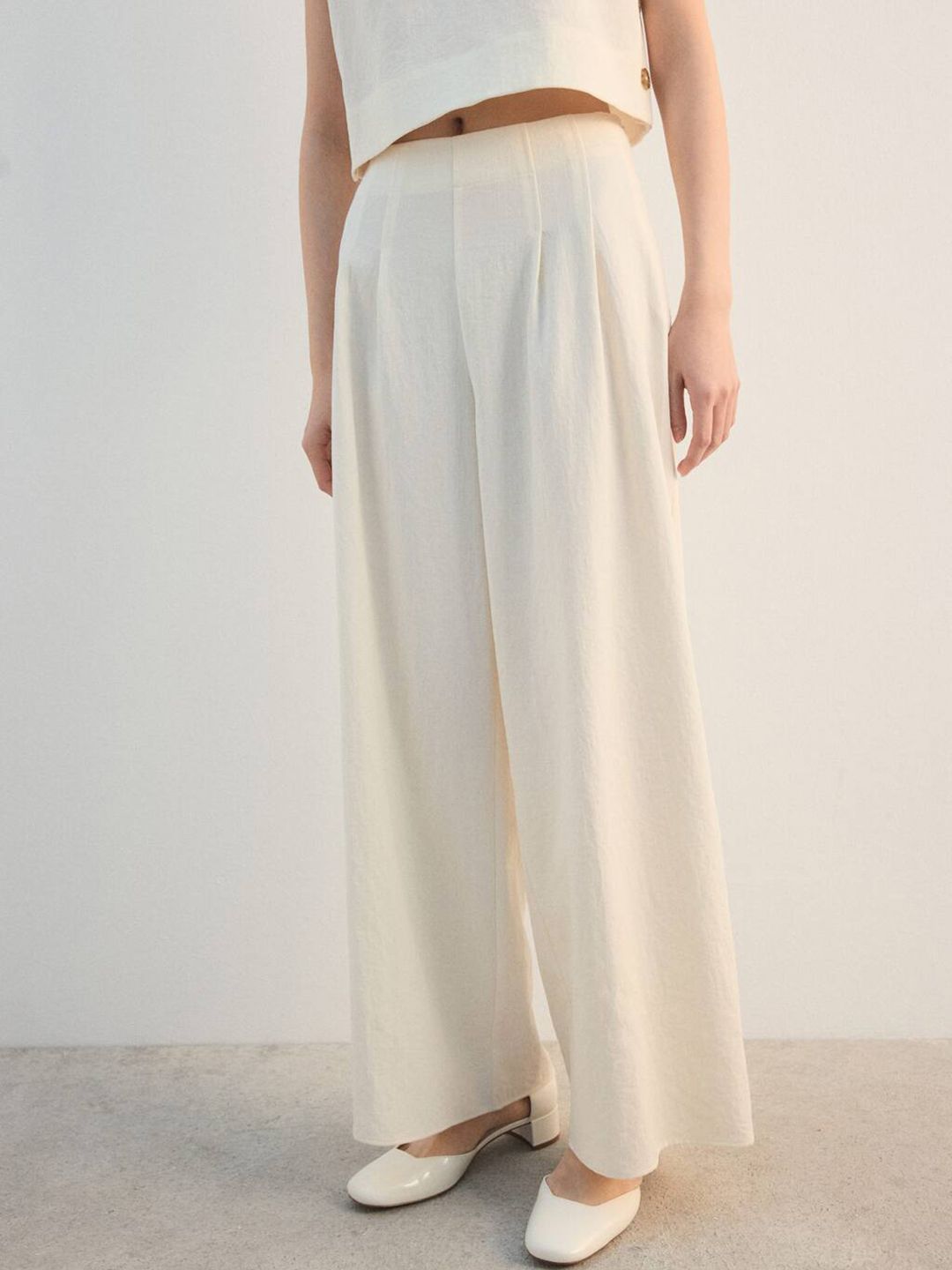 MANGO Women Straight Fit Pleated Trousers-picture-43