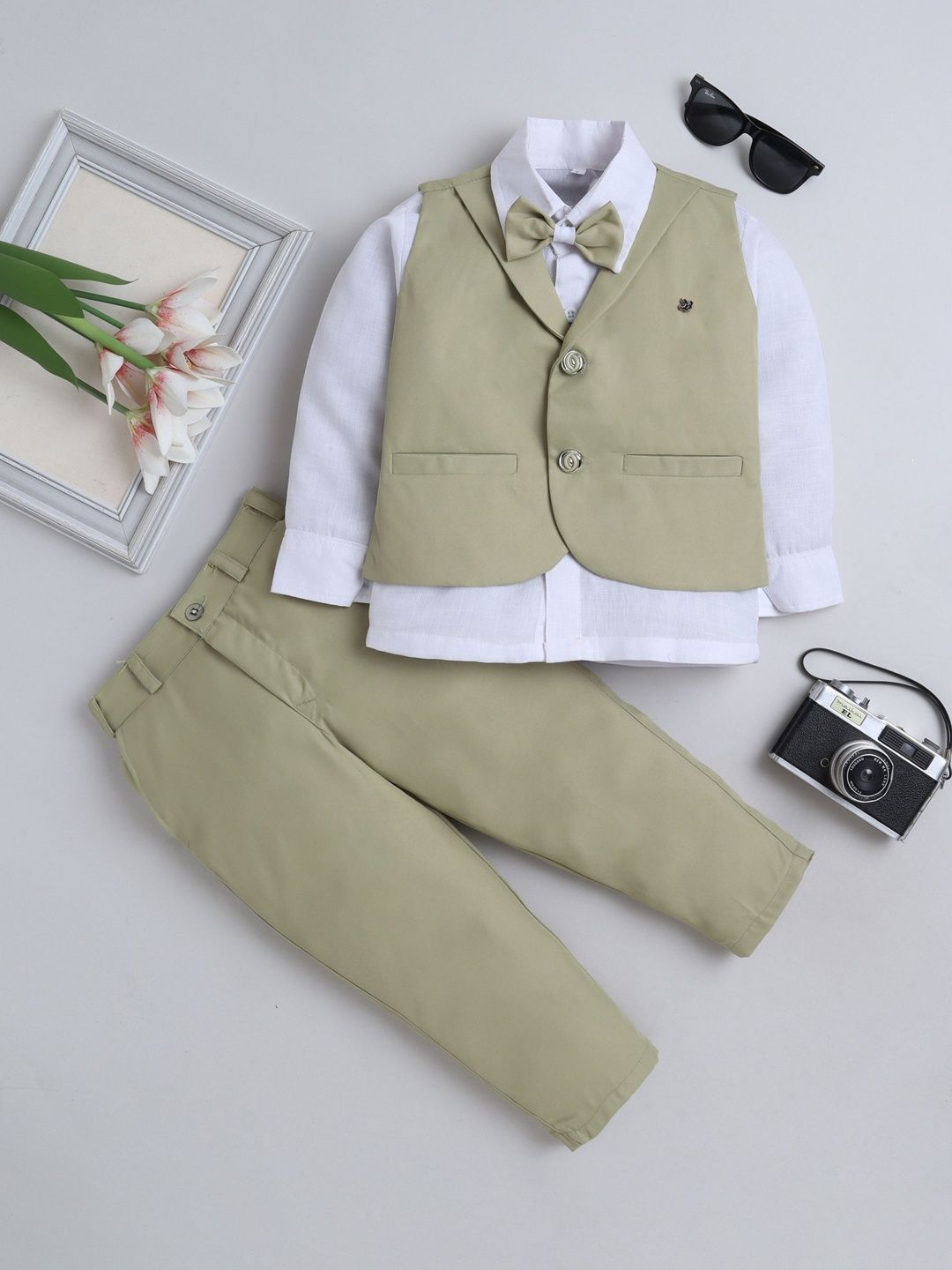FOURFOLDS Boys Single Breasted Three-Piece Suit With Bow-picture-37
