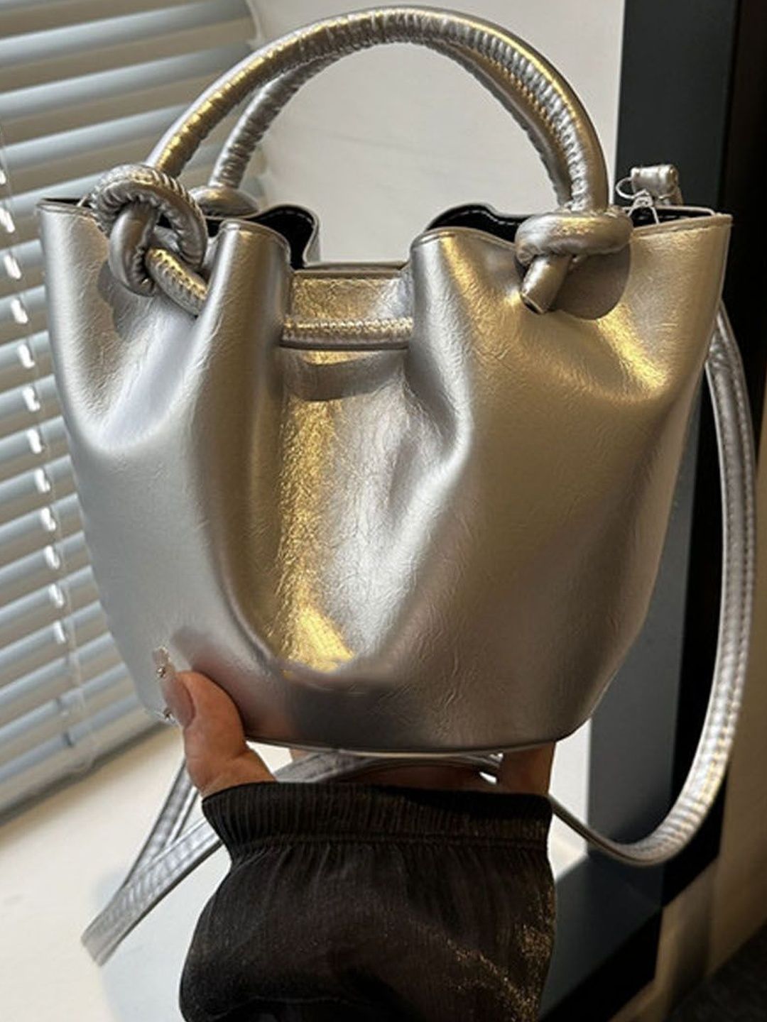 Lara Karen PU Bucket Sling Bag-picture-27