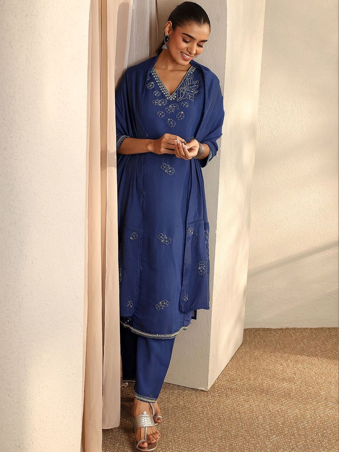 Libas Art Women Ethnic Motifs Embroidered Panelled Beads and Stones Kurta with Trousers & With Dupatta