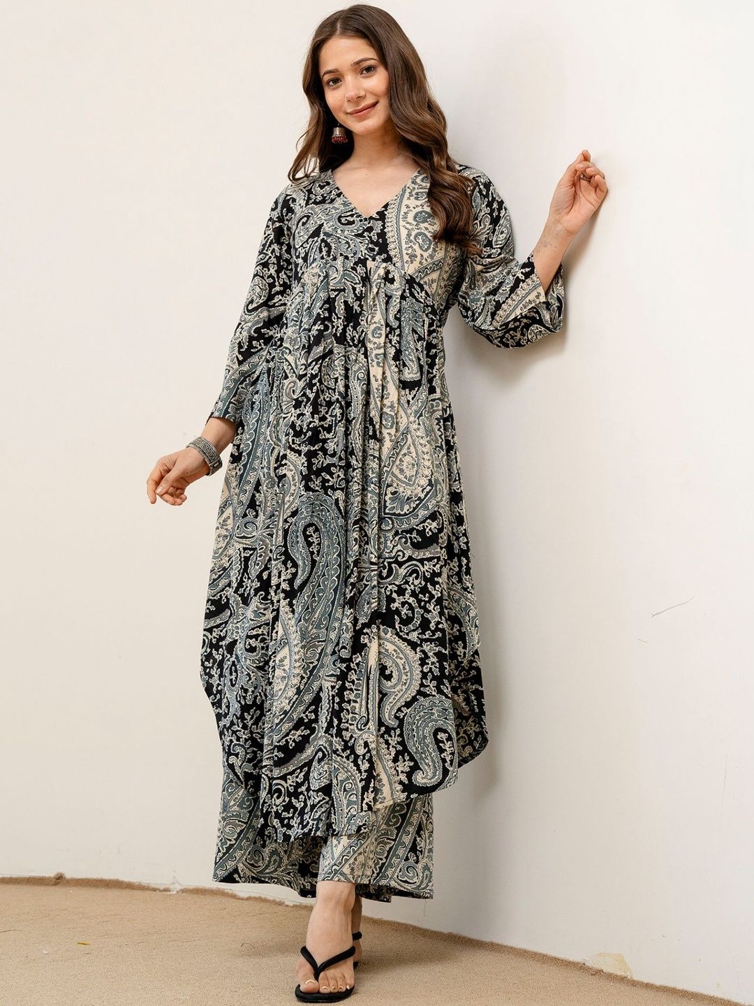 UGMAZ Women Paisley Printed Angrakha Kurta with Palazzos-picture-16