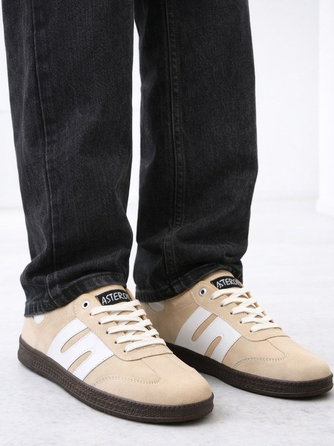 ASTEROID Men Colourblocked Sneakers-picture-21