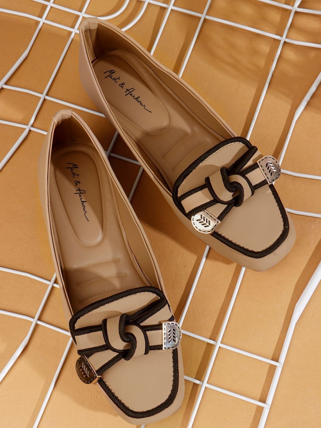 Mast & Harbour Women Mojaris with Bows Flats-picture-47