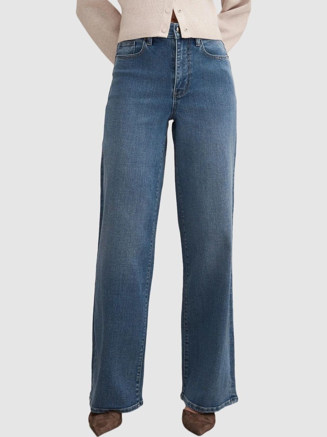 Forever New Women Slim Fit Mid-Rise Light Fade Stretchable Jeans-picture-10