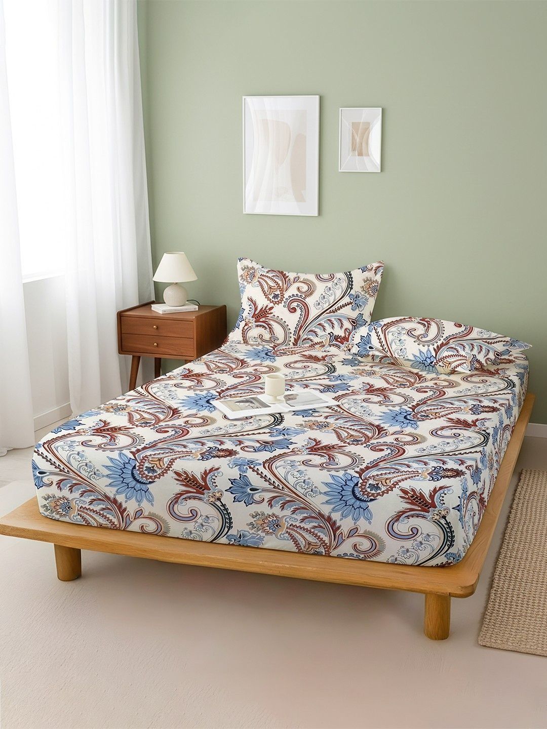 WEAVE AND DECOR Off White 300 TC King Bedsheet with 2 Pillow Covers-picture-27