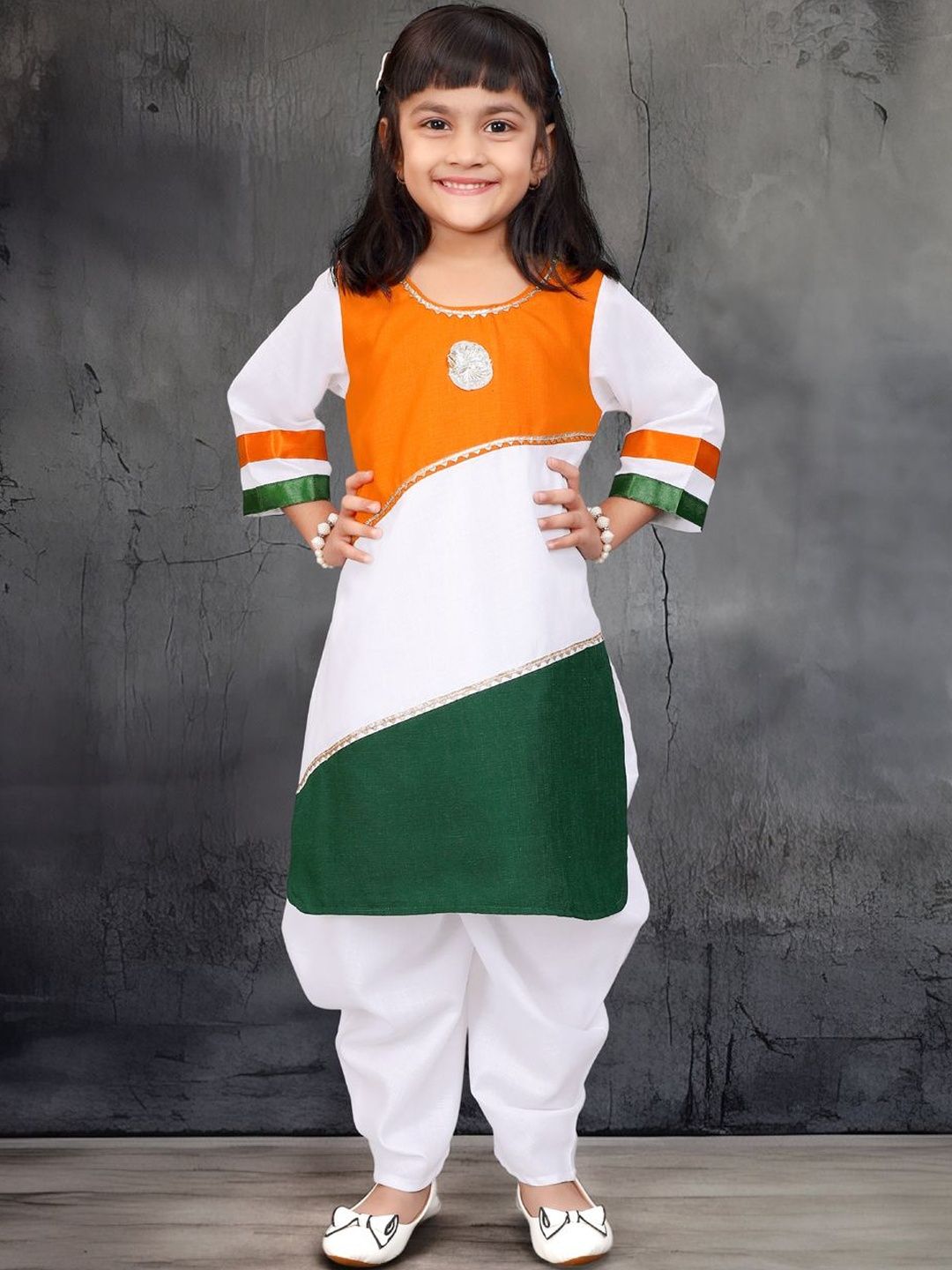satyamfab Girls Colourblocked Regular Gotta Patti Kurta with Patiala-image-29