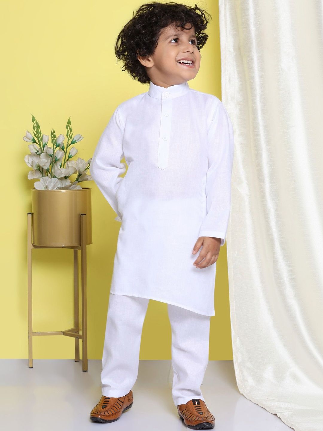 Aj DEZInES Boys Regular Pure Cotton Kurta with Pyjamas