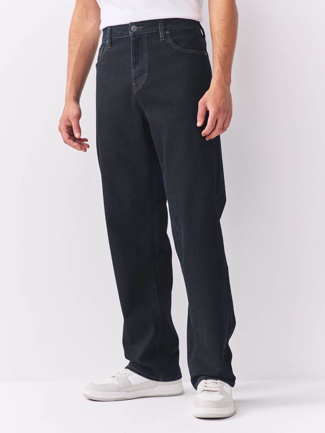 NEXT Men Relaxed Fit Light Fade Stretchable Jeans deal from myntra NEXT Men Relaxed Fit Light Fade Stretchable Jeans deal from myntra