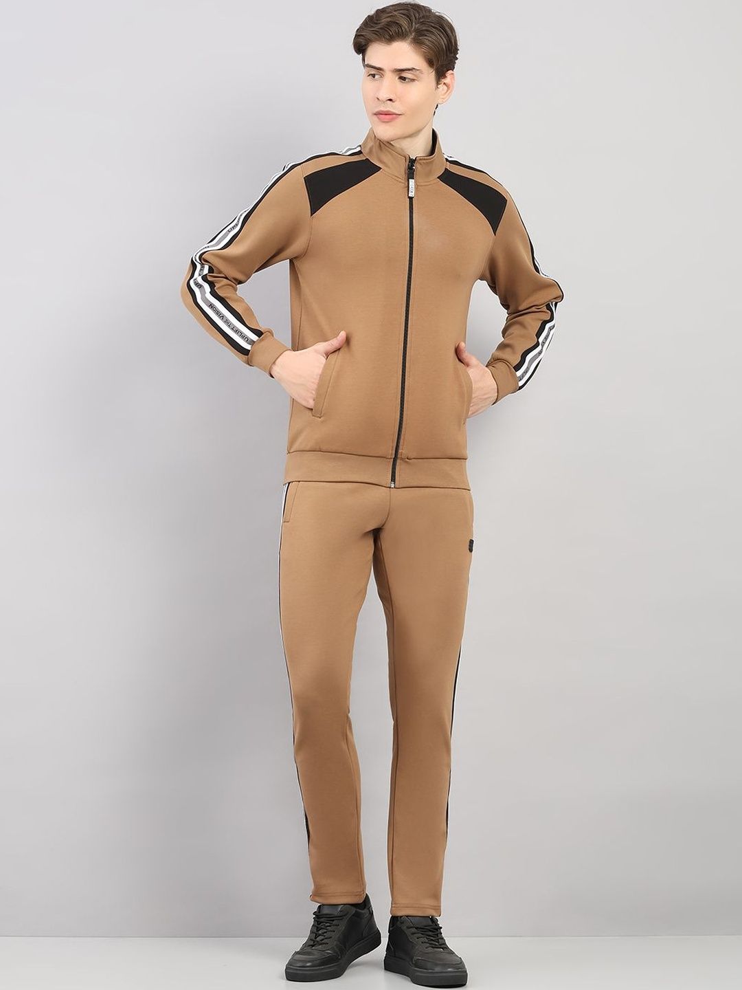 rock.it Men Round Neck Mid-Rise Tracksuits-picture-40