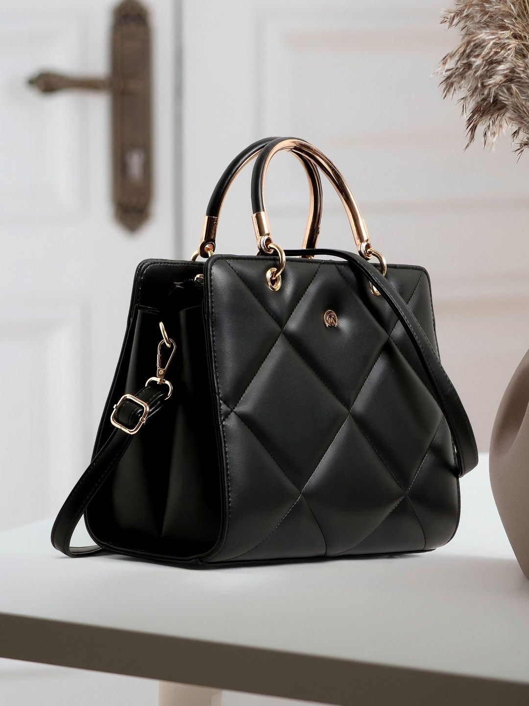 Martucci Structured Handheld Bag with Quilted-picture-24
