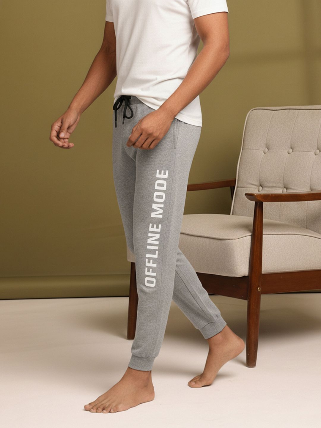 ETC Men Typography Print Mid-Rise Joggers-picture-39