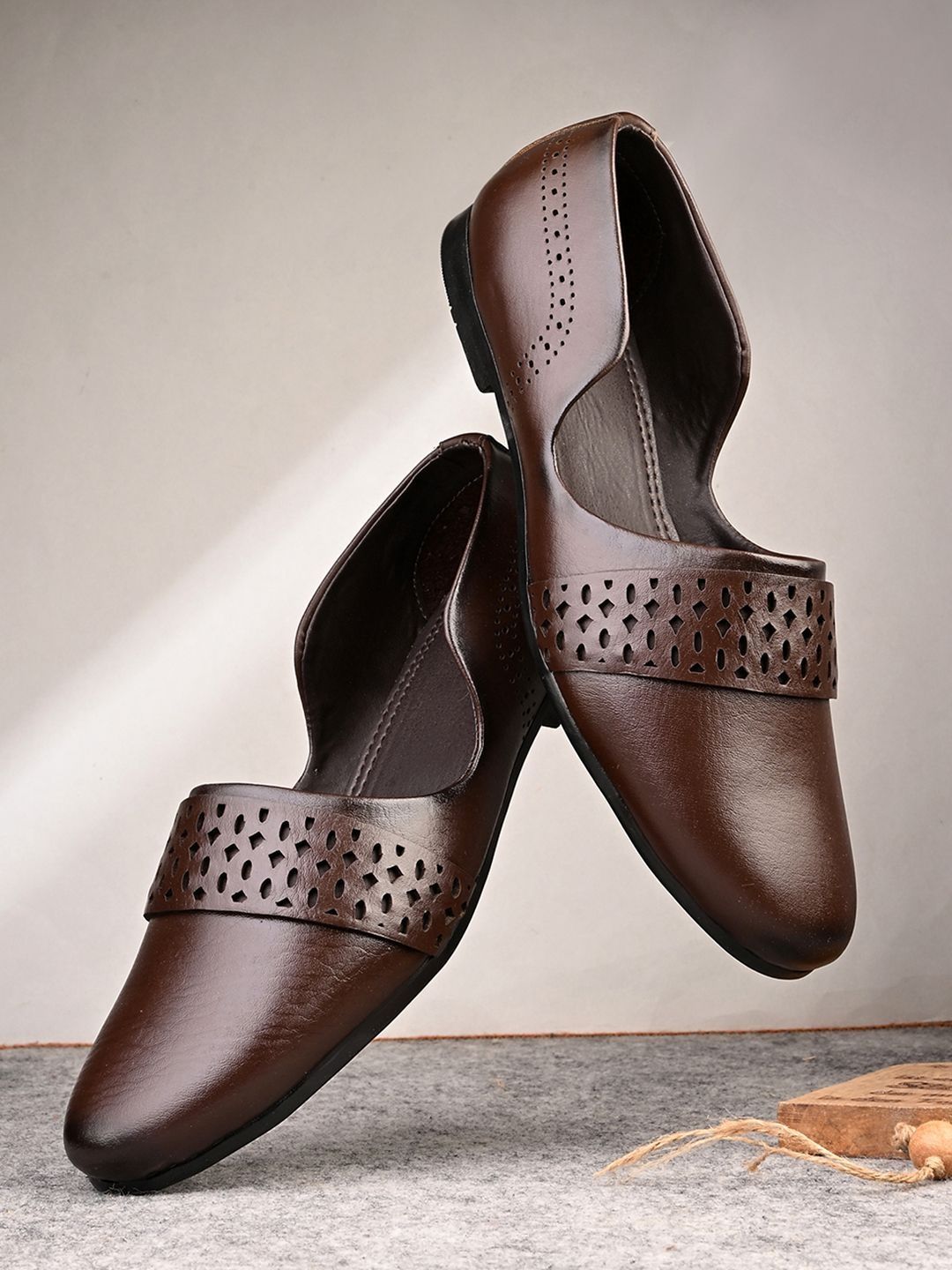 HERE&NOW Men Textured Round Toe Slip-On Loafers Formal Shoes-picture-22