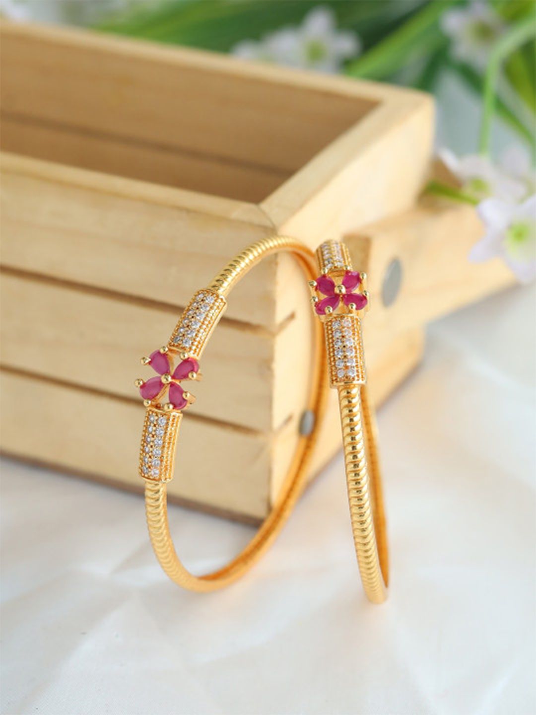Zeraki Jewels Malini Set Of 2 Gold-Plated Stone Studded Bangles