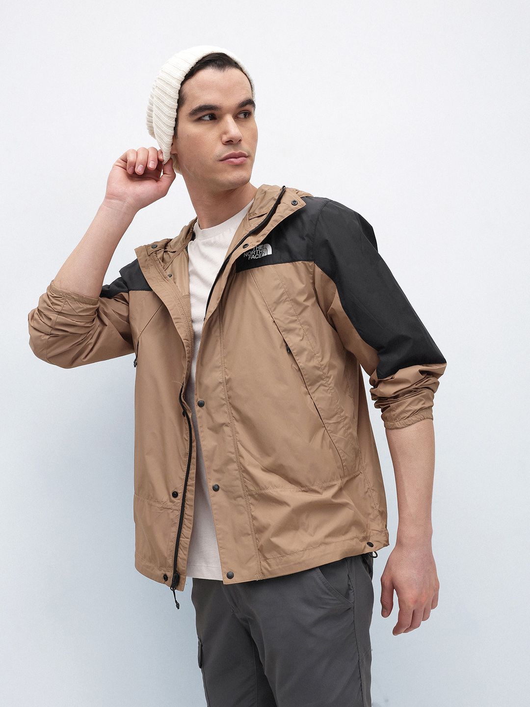 The North Face Water-Repellent Windcheater Colourblocked Sporty Jacket-picture-15