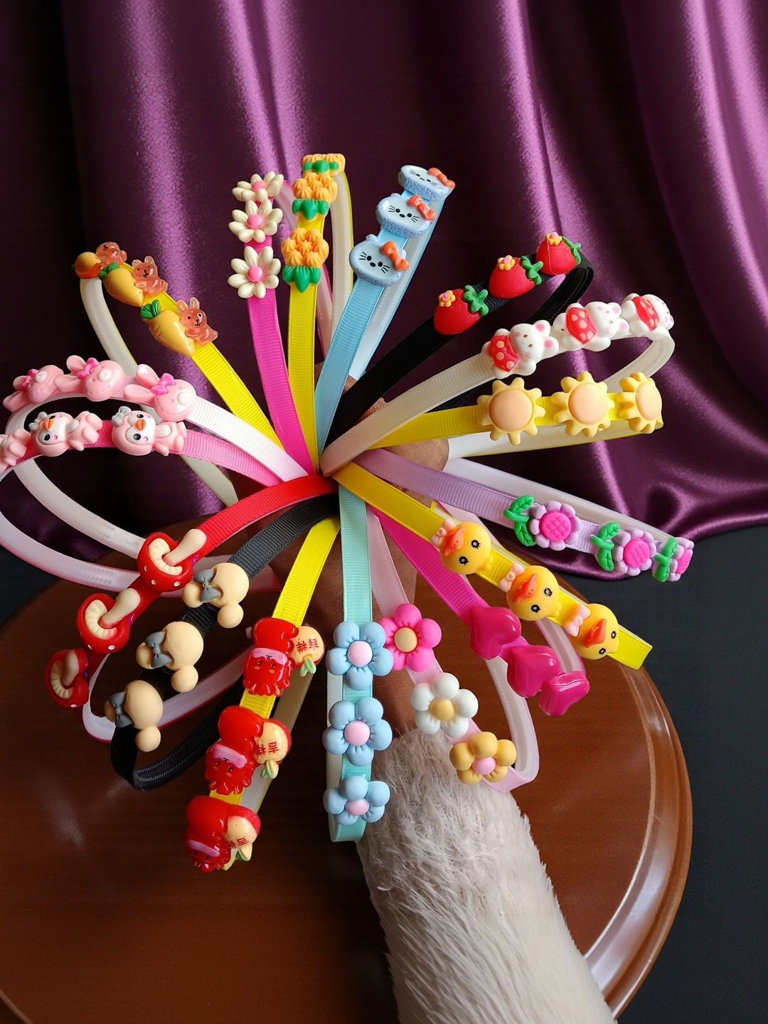 NEOBABY Girls Set of 4 Embellished Hairband