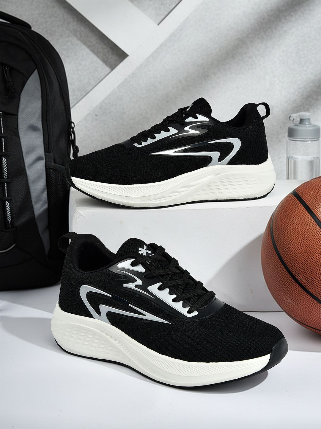 HRX by Hrithik Roshan Men Patterned Running Shoes