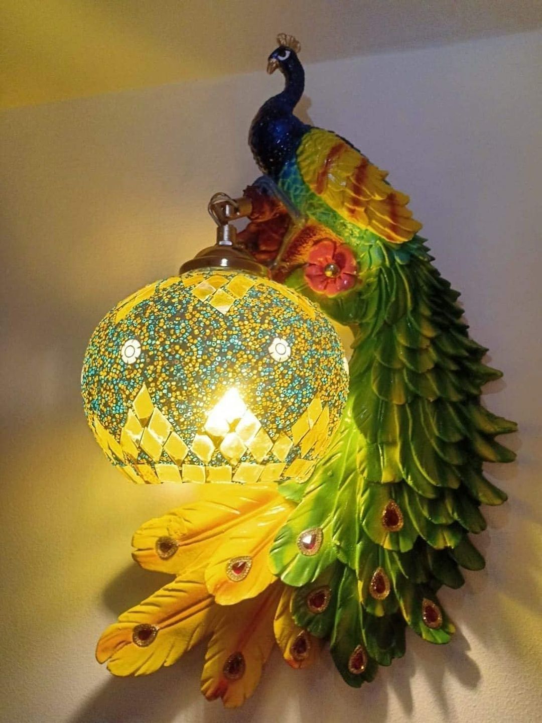 DA DECOR HUB Multicoloured & Multicoloured Textured Acrylic Spherical Shaped Wall Lamp-image-21