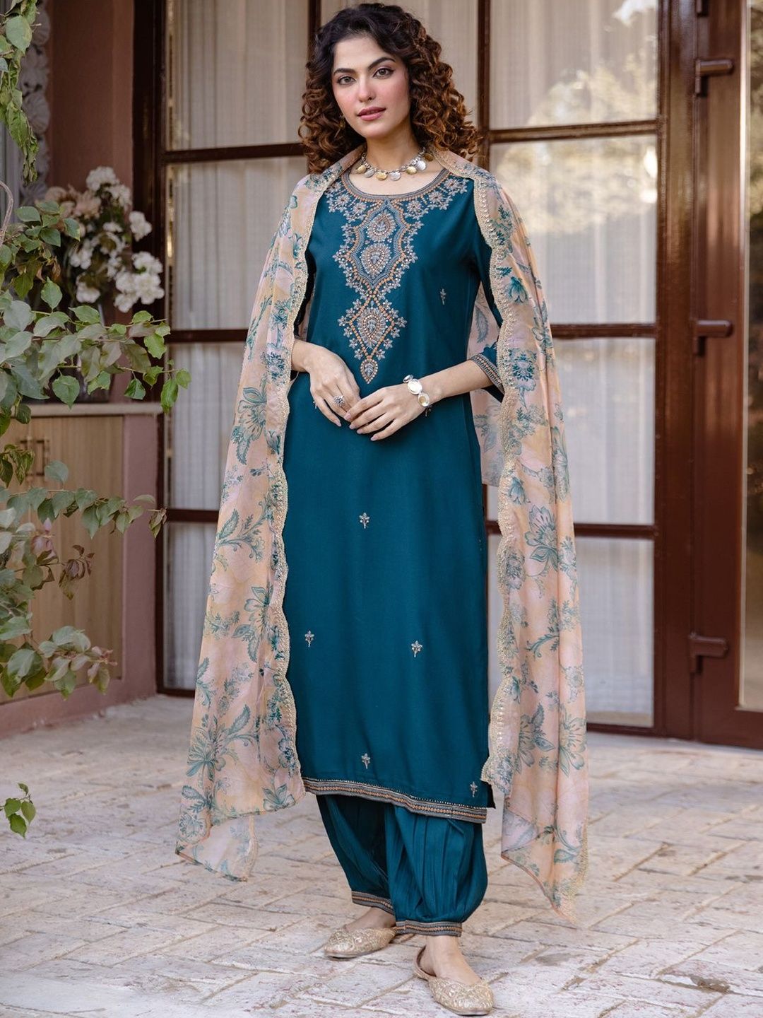 Indo Era Women Ethnic Motifs Embroidered Regular Thread Work Kurta with Patiala & With Dupatta-picture-36