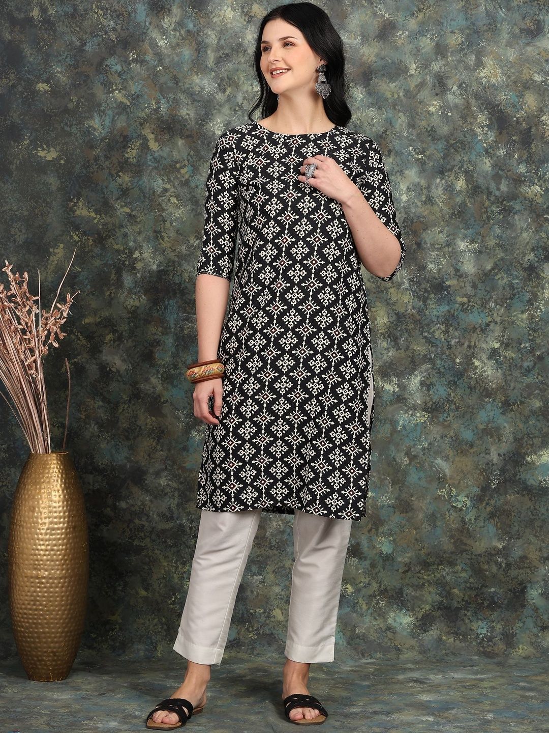 SZN Women Floral Printed Thread Work Crepe Kurta-picture-50