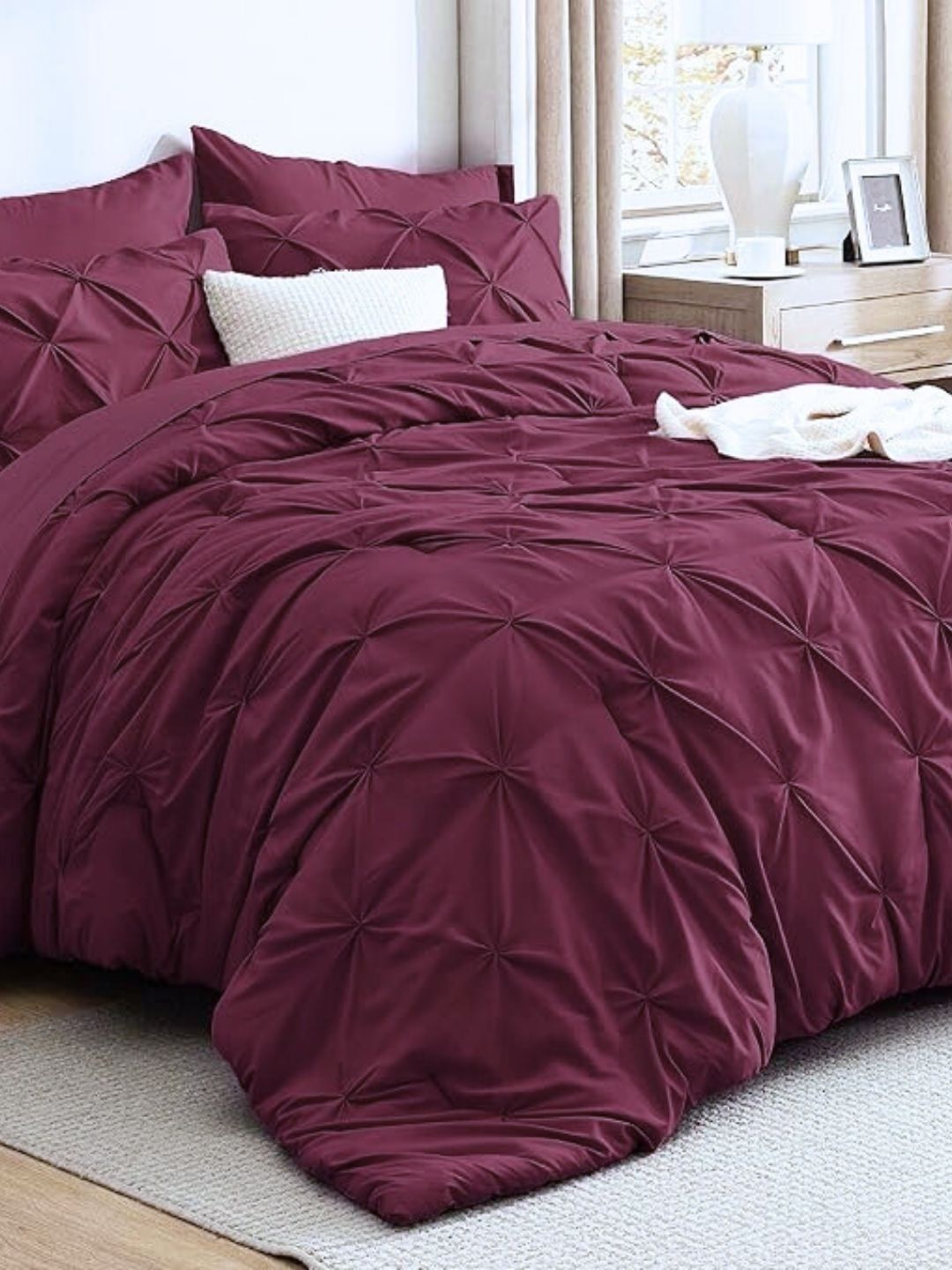 THE WHITE MOSS Purple & Burgundy Microfiber Mild Winter 400 GSM Comforter-image-40