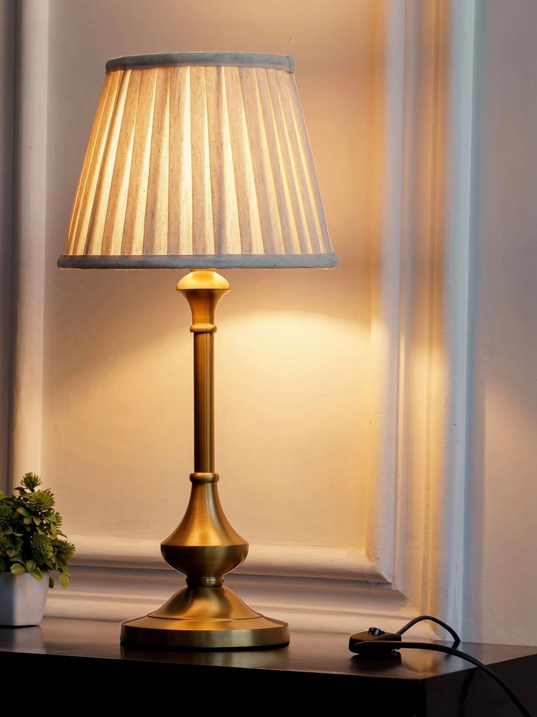 Divine Trends Gold-Toned Textured Aluminium Contemporary Table Lamp with Bulb-image-3