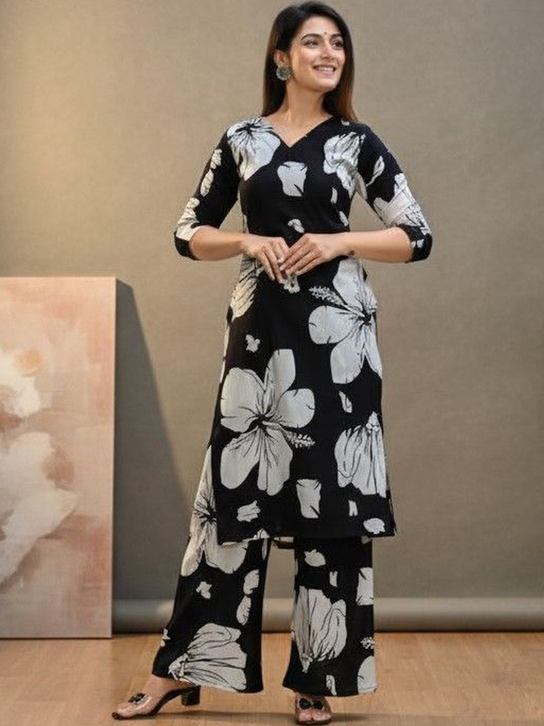 BHAGYESH FASHION Women Floral Printed Regular Kurta with Palazzos-picture-19