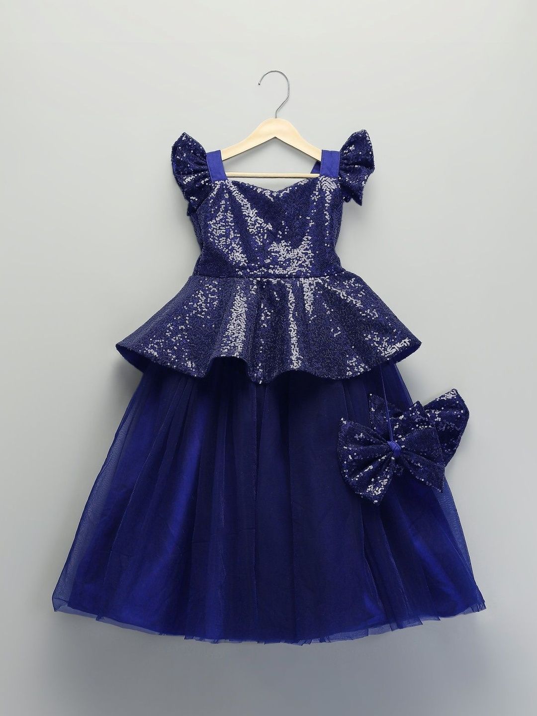 The Little Tales Girls Embellished Sequinned Ready to Wear Lehenga &-picture-12