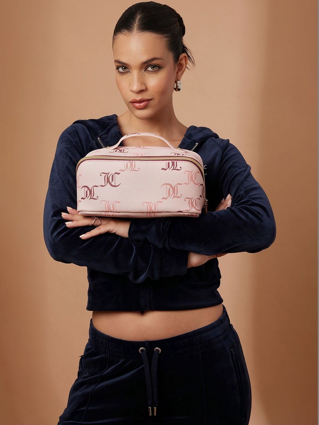 Juicy Couture Printed Handheld Bag-picture-41