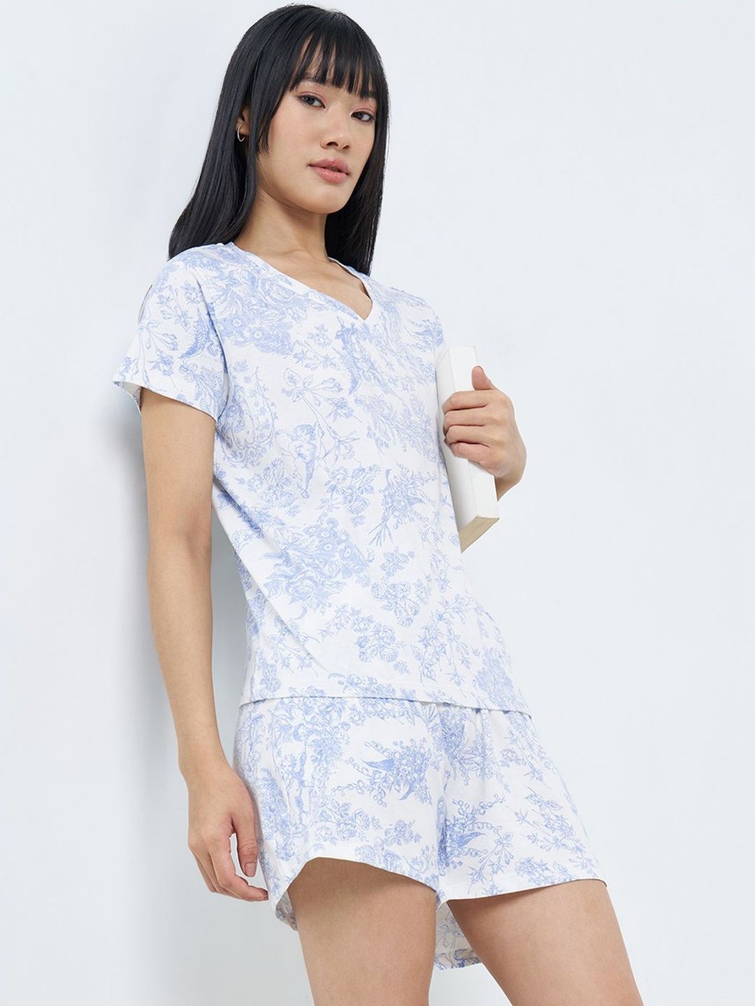 Dreamz by Pantaloons Women Printed Night suit