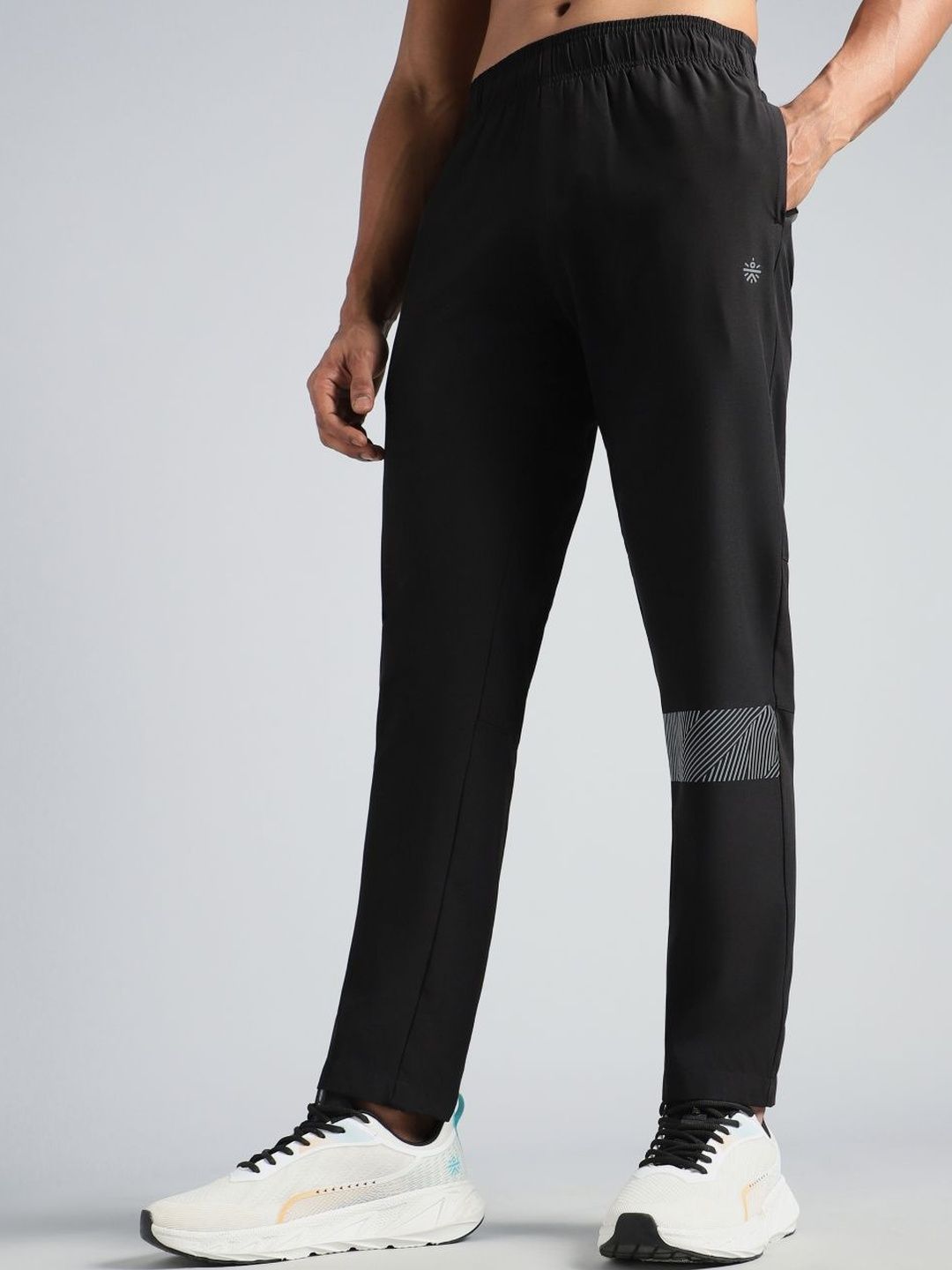 CULT Men's Black Speed Run Trackpants-picture-54