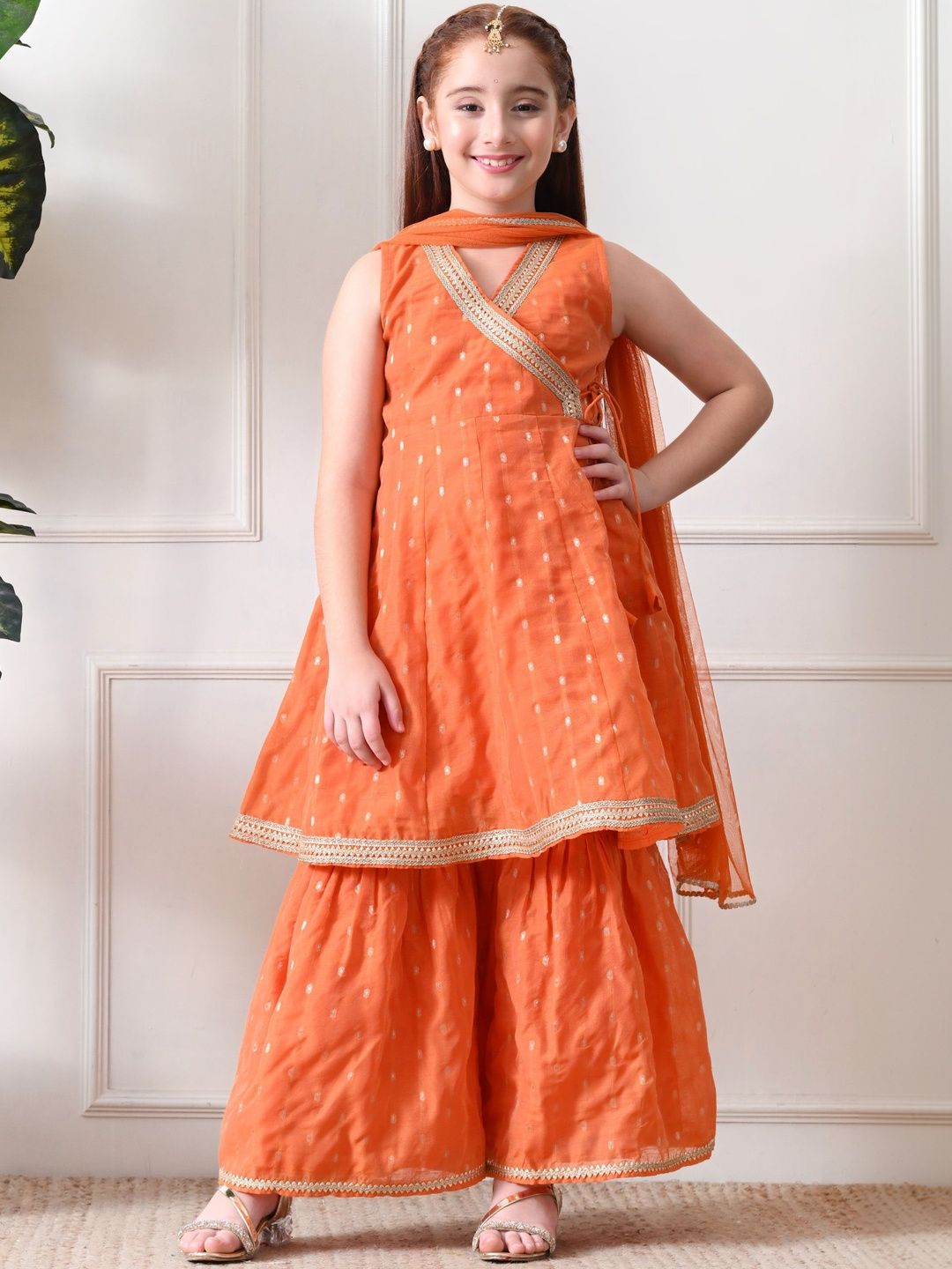House of Pataudi Girls Self Design V-Neck Kurta & Sharara Kurta Set-picture-33