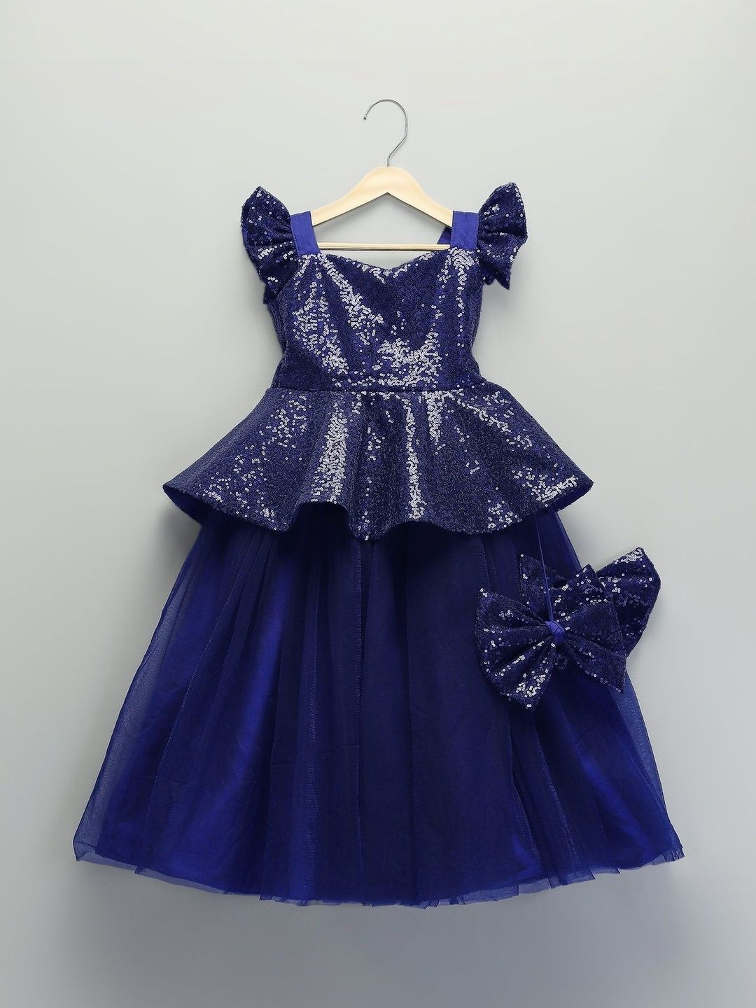 The Little Tales Girls Embellished Sequinned Ready to Wear Lehenga &-picture-22