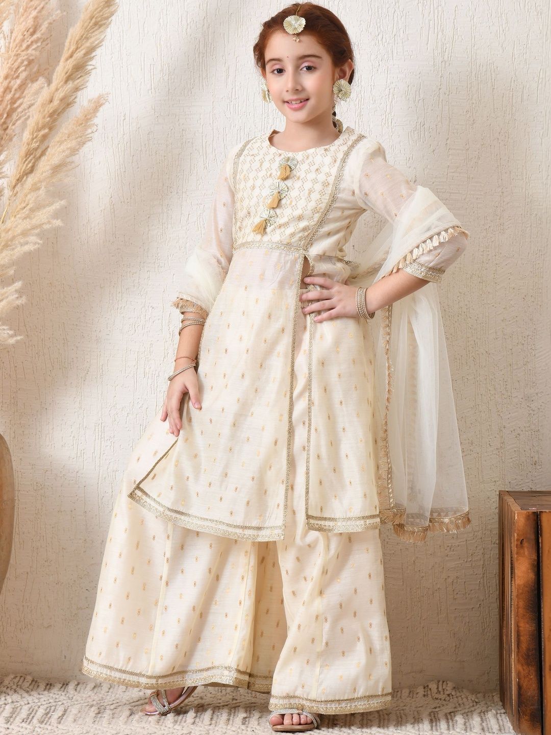 House of Pataudi Self Design Round Neck Kurta & Sharara Kurta Set-picture-10