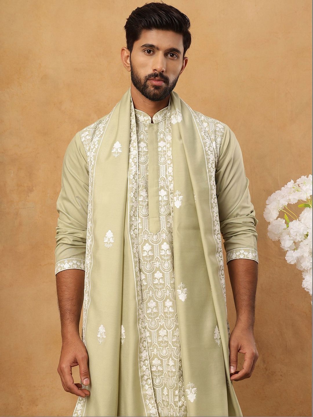 Jompers Men Ethnic Motifs Embroidered Regular Thread Work Kurta with Pyjamas & With Dupatta-picture-17