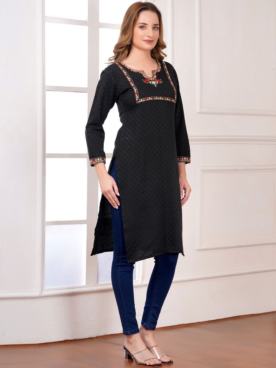 CENSAL Floral Embroidered Thread Work Thread Work Kurti-picture-45