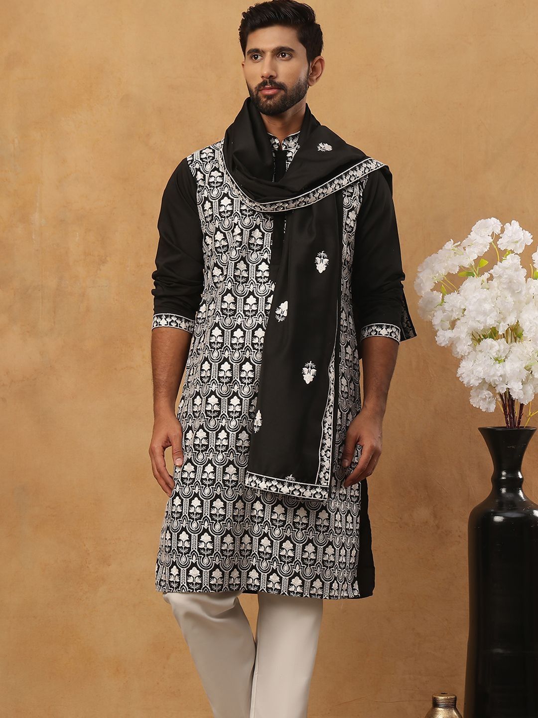 Jompers Men Ethnic Motifs Embroidered Regular Thread Work Kurta with Trousers & With Dupatta-picture-26