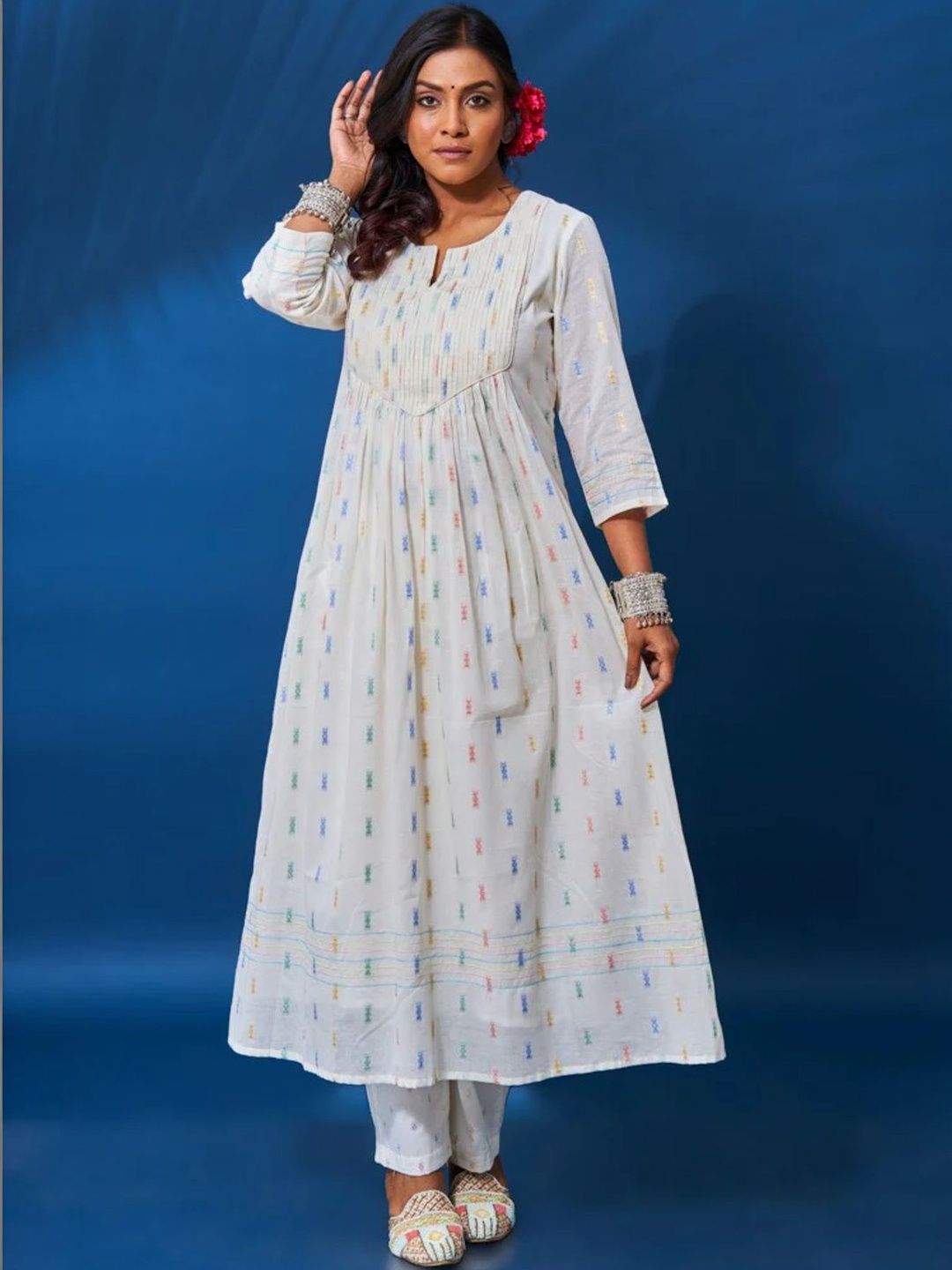 Tanoti Ethnic Motifs Embroidered V-Neck Panelled Kurti-picture-18